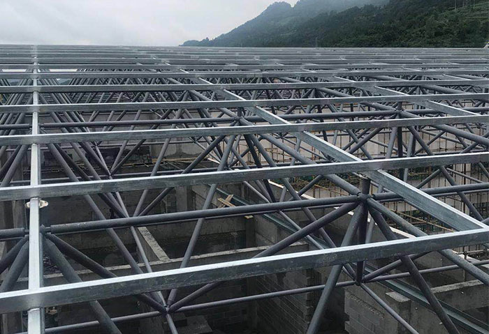 大庆仁怀冠英学校艺体楼网架